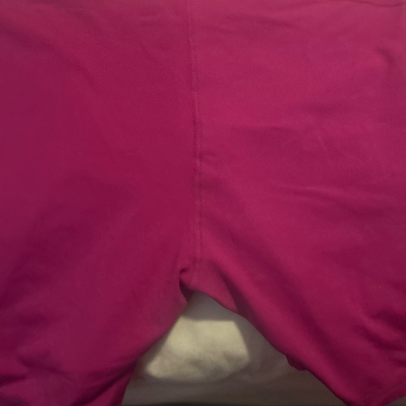 Old Navy Active XXL Pink Mid-Rise Fitted Athletic Shorts - Picture 6 of 6